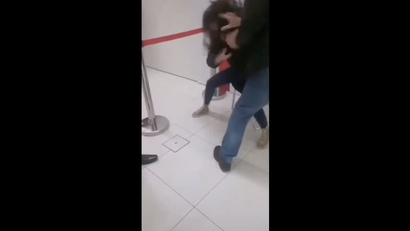 Шкура под солью 😅 современая молодёжь 🤔 годный видос