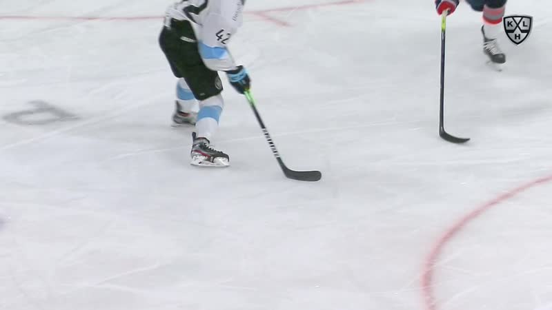 Гол мерфи в ворота металлурга