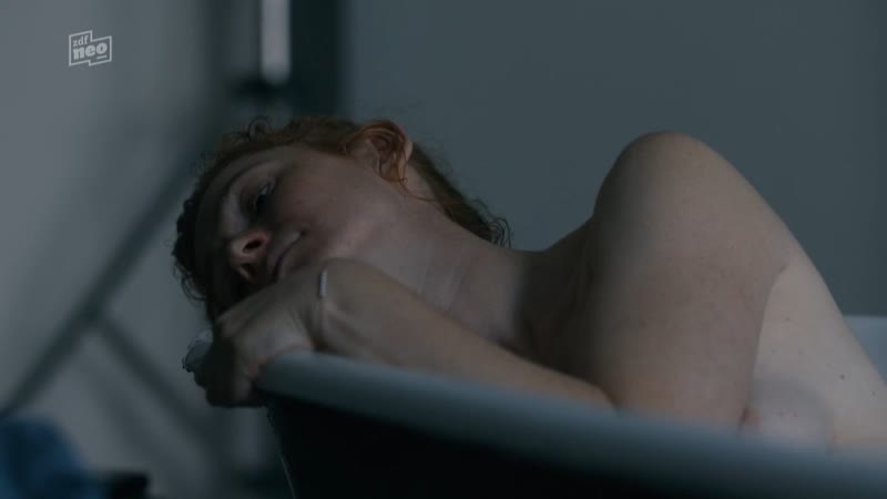 Kate molchanova, thea rasche nude himmel & erde sonnenblumen im februar (2022) hd 720p / екатерина молчанова, теа раше