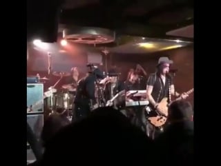 At lucky strike live johnny, tommy henriksen and joe perry