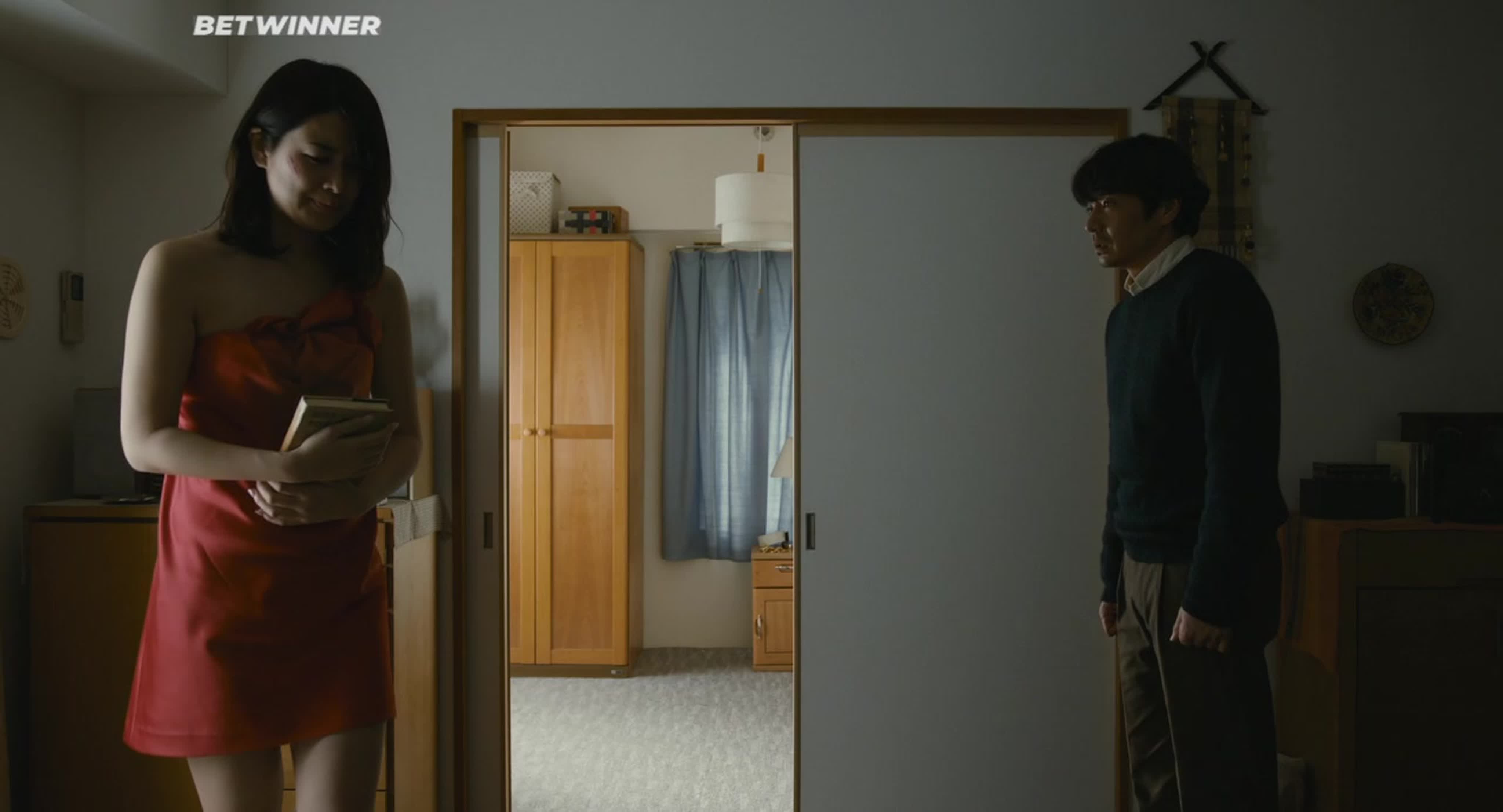 Убийца внутри неё (2019) satsujinki o kau onna  the woman who keeps a  murderer