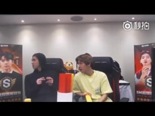 Sehun and baekhyun abt changsha & lay and lay mom's