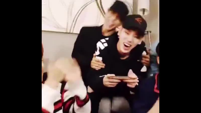 @junheessmile · compilation of donghun throwing himself onto byeongkwan while laughing in the recent live