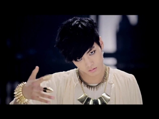 Nuest action