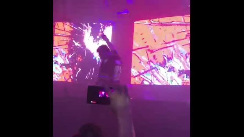 Slushii in night club ageha, tokyo