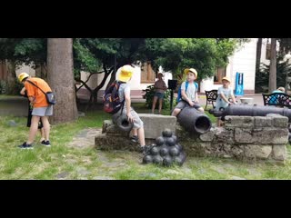 Гуляем возле музея