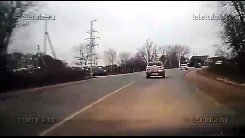 Залипла в телефоне