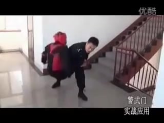 Chinese police self defence