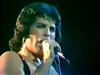 Queen – now im here – live in earls court, 6/6/1977