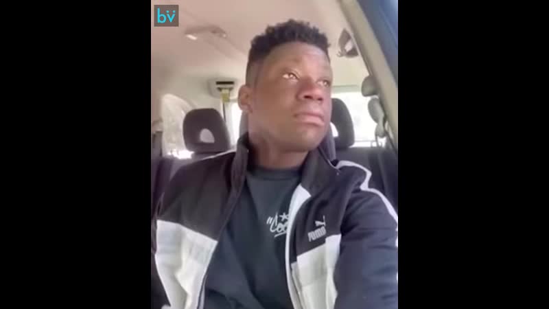 Совет если полицейский спрашивает документы, то давайте их быстро и резко