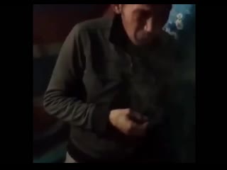 Засунул петарду в рот