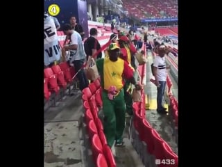 The japanese fans aren’t the only ones these senegalese supporters did their part! thebeautifulgame