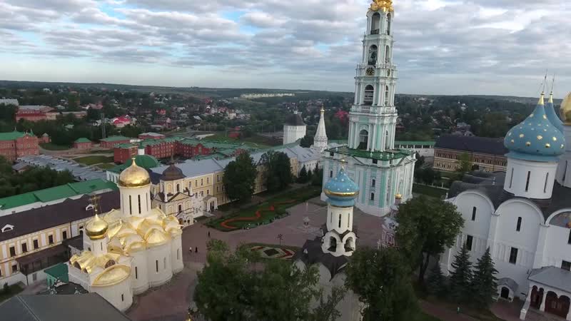 Сергиев посад и троице сергиева лавра с высоты птичьего полета