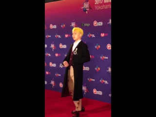 171129 // zico on the mama red carpet