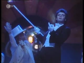 Taco puttin` on the ritz 1983