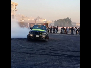 Crazy donuts on jeep srt