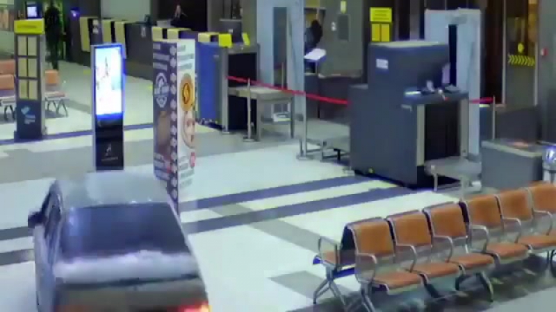 Пьяный лихач в аэропорту казани