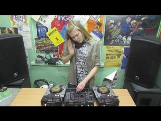 Dj bolya