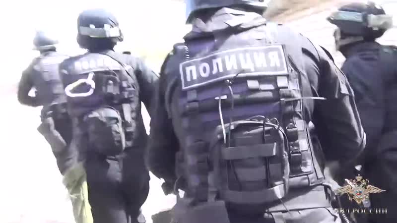 Работает спецназ полиции задержание грабителя оперативная съёмка