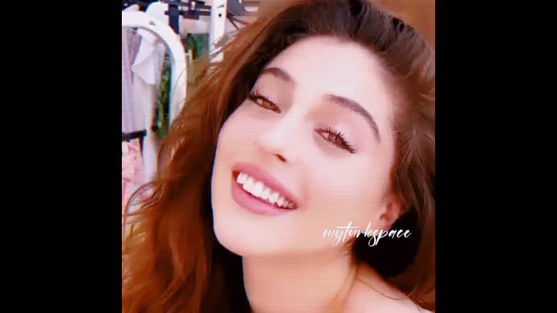 Cemre baysel hb♥️