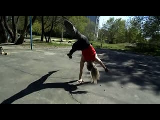 Handstand stretching yakovleva