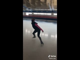 Tiktok @alina zagi