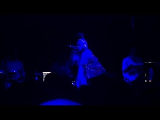 Petite meller – geez (live @ wall)