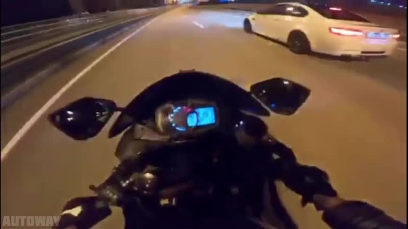 Девушка упала с мото мотоцикл, мотодевушка, падение, размот, дтп, гонки, сочи