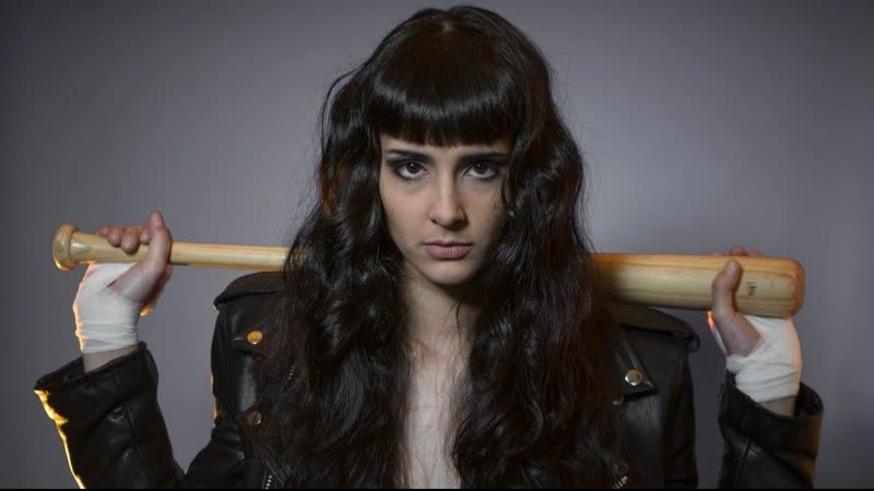 Как женщине начальнице сохранить женственность и мир в семье