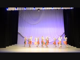Образцовый ансамбль танца «улыбка» "пульгатанц"