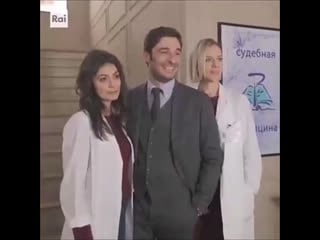 Some funny moments from the set of "l'allieva 3" with our beloved alessandra and actress antonia liskova! 🎬