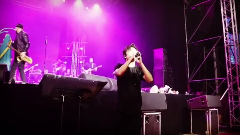 Димаш құдайберген 'video from my concert in sochi at the opening of the wow arena makhabbat ber magan video by @ crazymaks'