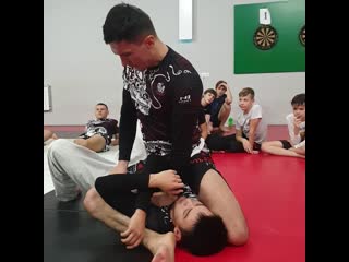 Дрилл (наработка) рычаг локтя | (arm bar)