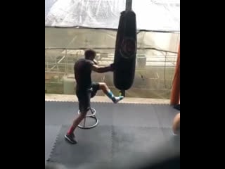 Тренироа с поломанной ногой 🙏🏻