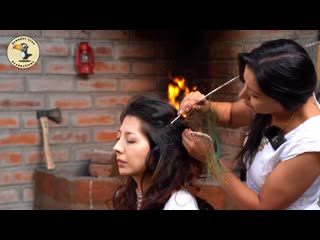 Nelly asmr masaje de cabeza y cuero cabelludo con palillos en una persona real en cuenca, ecuador