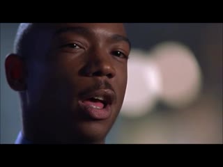 Феминистка пришла арестовывать и пугает анальным молодые