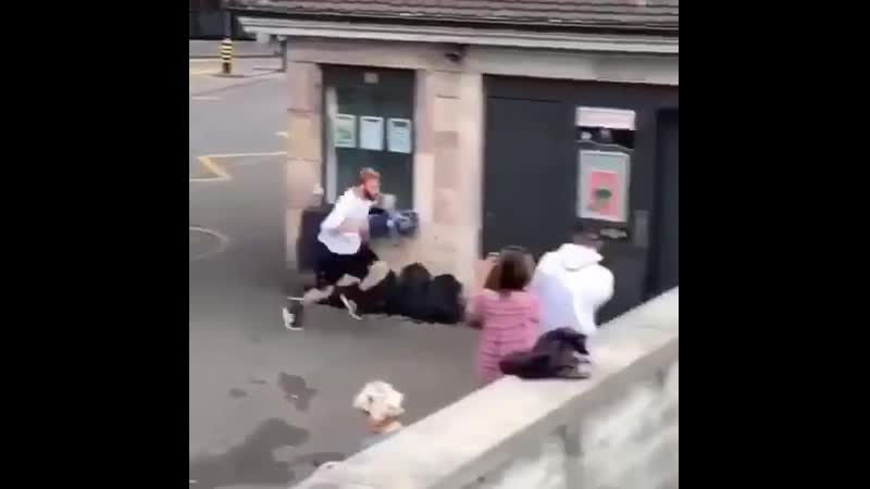 Что это? нереальное мастерство или невероятная тупость?