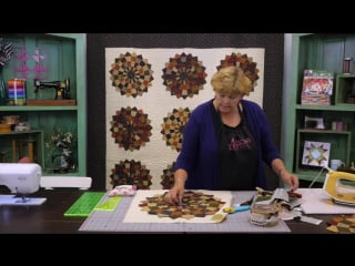 Make an easy checkered dresden quilt with jenny!