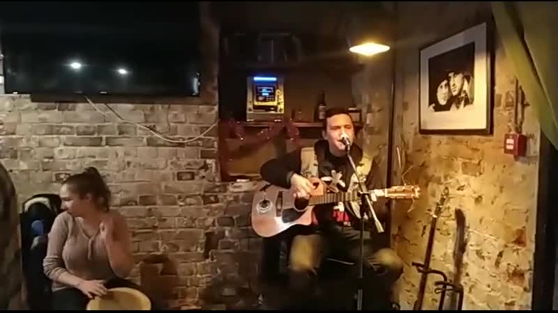 Дездемон сидоров в её комнате