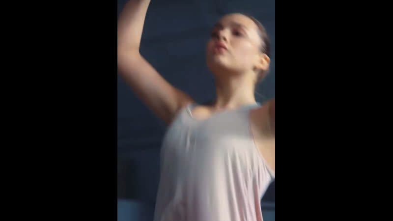 Валя карнавал в клипе басты