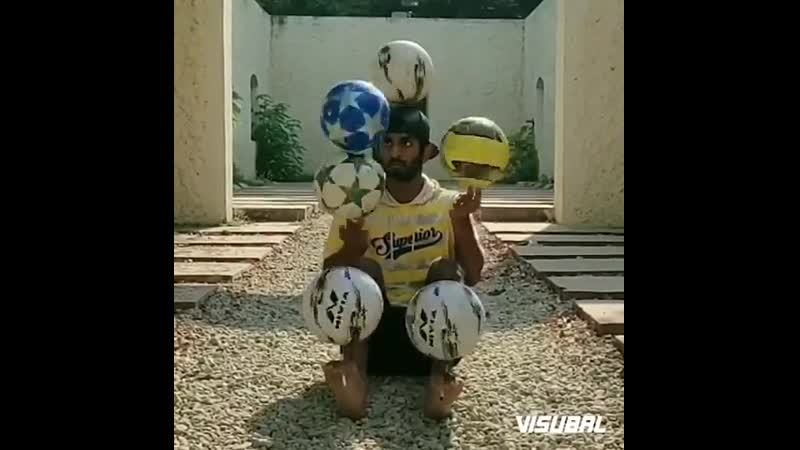 Кудесник мячей