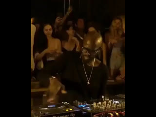 Dj black coffee #idikomne