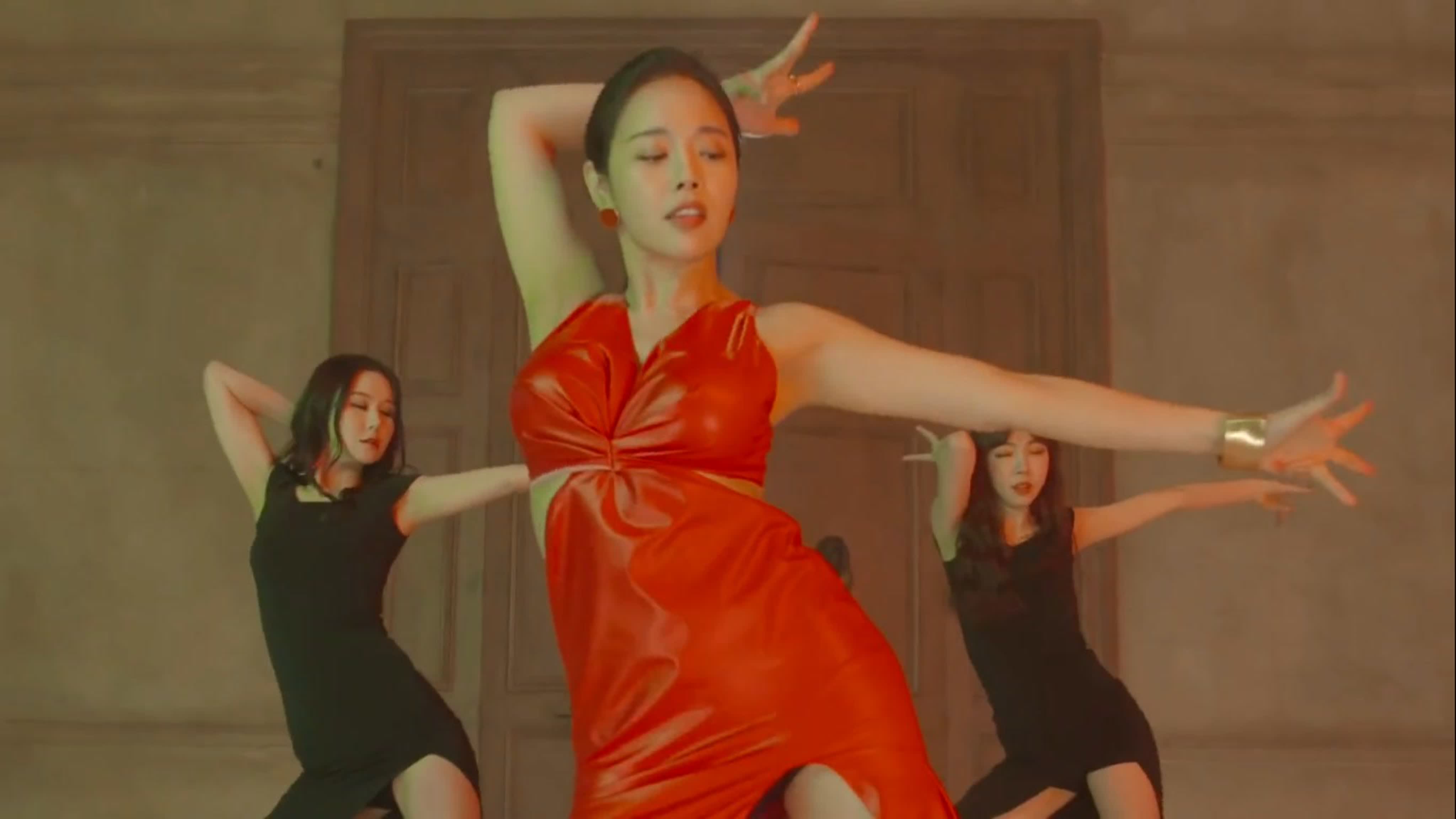 Jo jung min's captivating performance