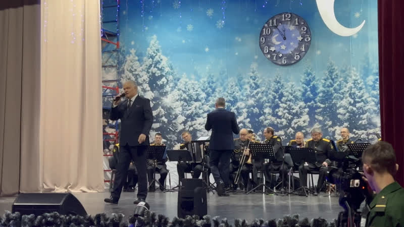 Ансамбль «песни и пляски»