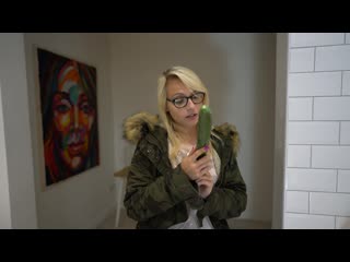 Wankitnow 20 01 24 chloe toy raw part 4