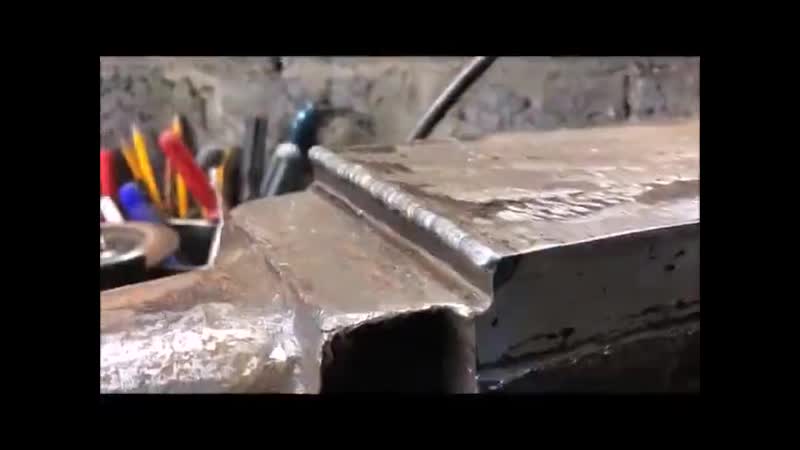 Сюрприз на свалке наковальня