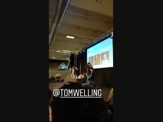 Tom welling smallville parismanga