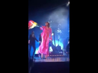 Florence + the machine spectrum (live at hollywood casino amphitheatre, chicago, usa | )