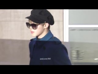 Jimin stay ruining models careers by simply walking in the airport