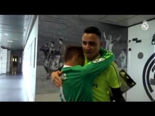 Keylor navas met a young fan from costa rica